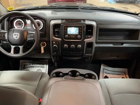Used 2017 RAM 1500 Express w/ Black Ram 1500 Express Group AWD/4WD image 22