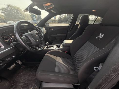 Used 2020 Dodge Charger Scat Pack RWD image 12