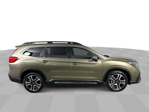 Used 2023 Subaru Ascent Limited image 9