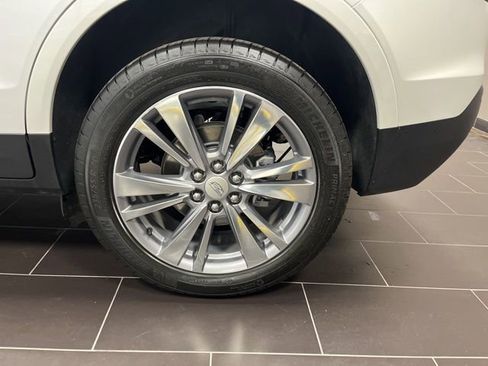 Certified 2025 Cadillac XT5 Premium Luxury image 17