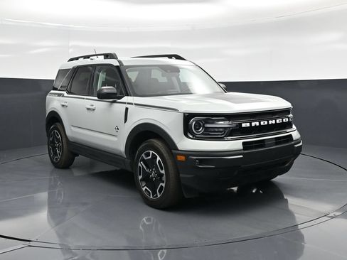 Used 2023 Ford Bronco Sport Outer Banks w/ Tech Package AWD/4WD image 54