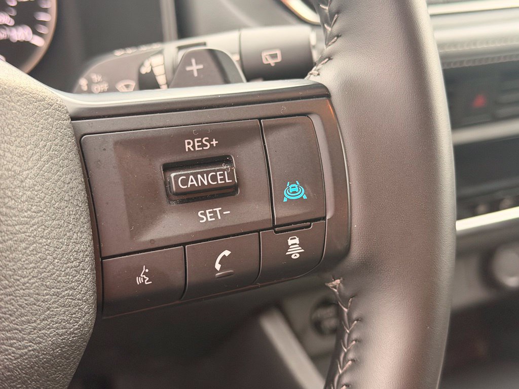 Used 2026 Nissan Rogue SV FWD image 26