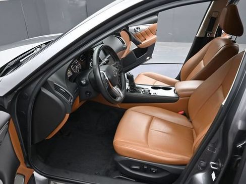 Used 2023 INFINITI Q50 Luxe w/ Cargo Package RWD image 26