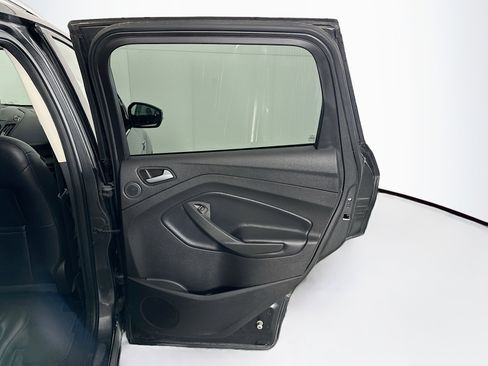 Used 2019 Ford Escape Titanium image 28