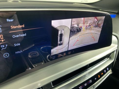 New 2026 Cadillac Lyriq Luxury image 15