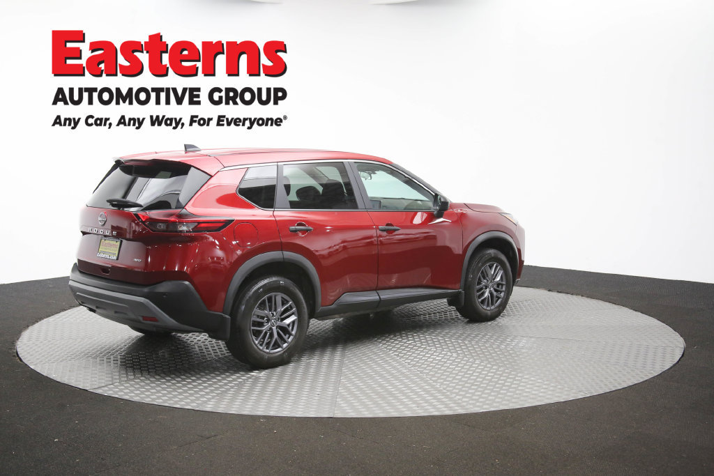 Used 2023 Nissan Rogue S AWD/4WD image 45