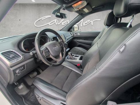 Used 2021 Jeep Grand Cherokee Laredo X image 19