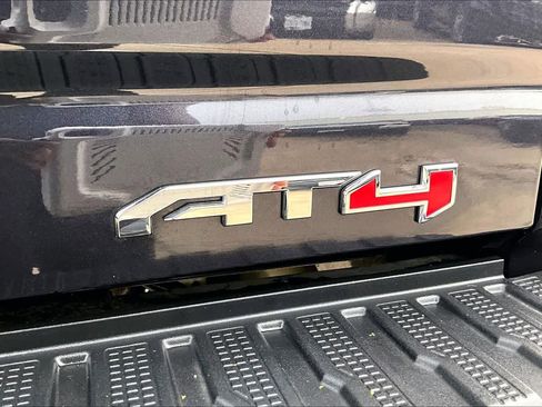 Used 2025 GMC Sierra 2500 AT4 w/ AT4 Premium Plus Package AWD/4WD image 10