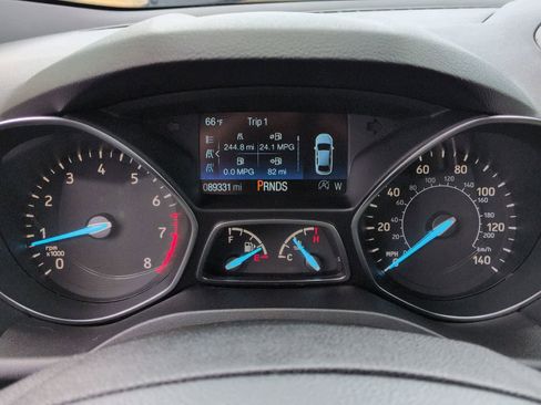 Used 2018 Ford Escape SE w/ Ford Safe & Smart Package AWD/4WD image 32