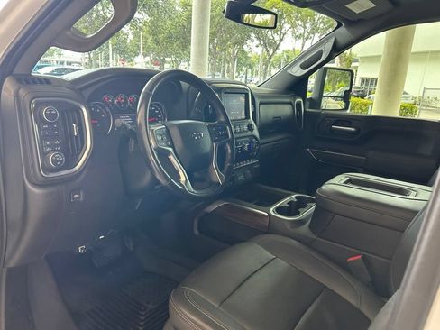 Used 2022 Chevrolet Silverado 3500 LT w/ All Star Edition AWD/4WD image 7
