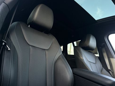 Used 2024 BMW X4 M40i image 9