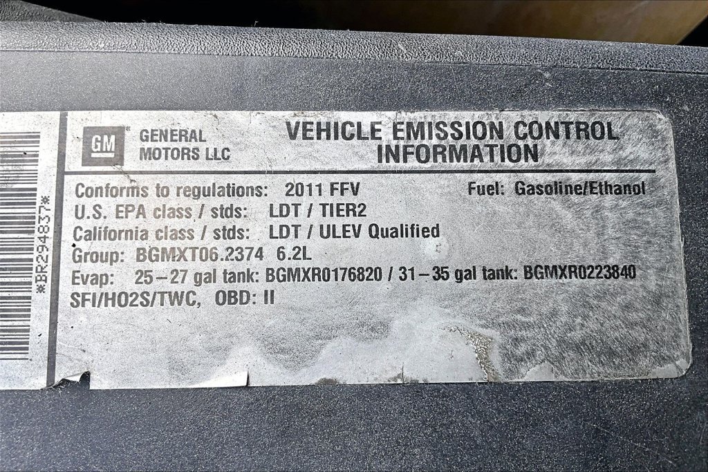 Used 2011 Cadillac Escalade ESV Premium RWD image 35