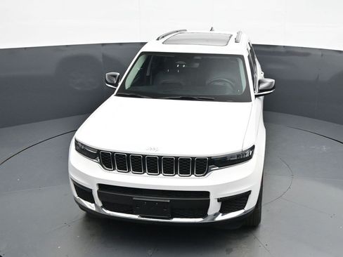 Used 2022 Jeep Grand Cherokee L Limited AWD/4WD image 11