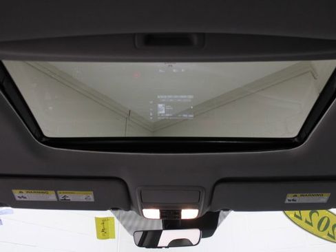 Used 2022 Honda Pilot Special Edition image 3