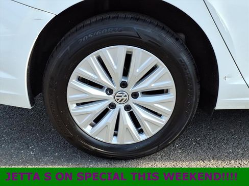 Used 2019 Volkswagen Jetta S w/ Driver Assistance Package image 9