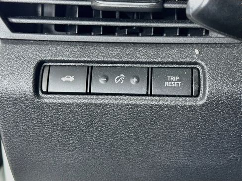 Used 2022 Nissan Altima 2.5 SV AWD/4WD image 10