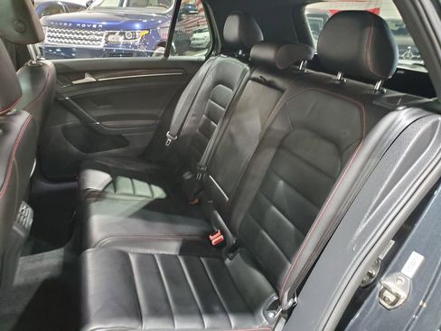Used 2017 Volkswagen GTI SE image 23