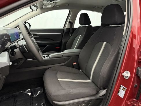 Used 2025 Hyundai Sonata SEL FWD image 7