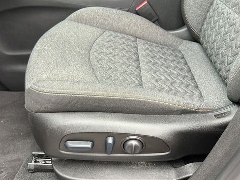 Used 2023 Chevrolet Equinox LT AWD/4WD image 14