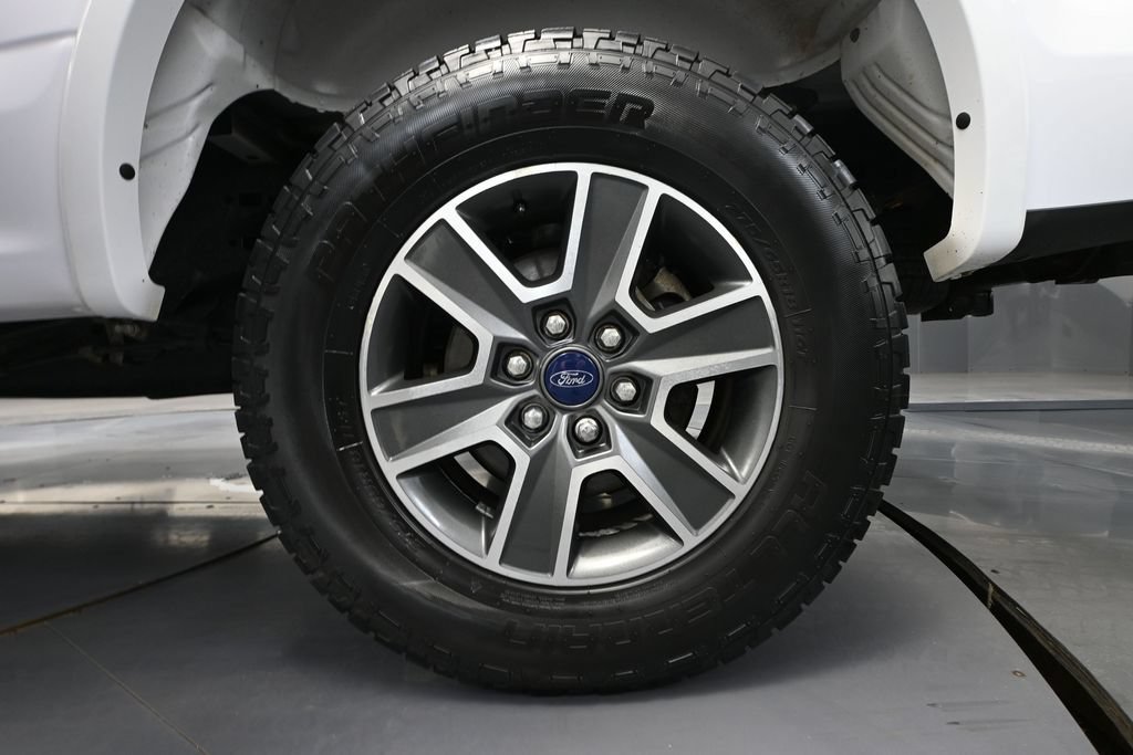Used 2016 Ford F150 XLT w/ Equipment Group 301A Mid AWD/4WD image 10
