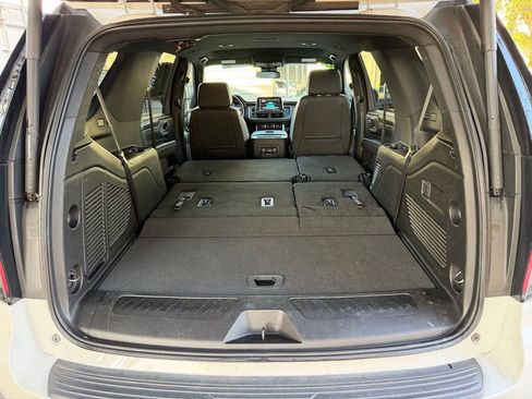 Used 2023 Chevrolet Tahoe LT image 38