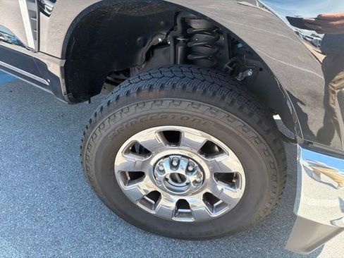 Used 2025 Ford F350 Lariat w/ Lariat Ultimate Package AWD/4WD image 16