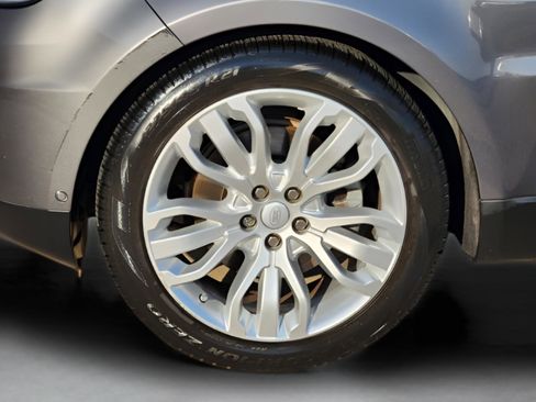 Used 2017 Land Rover Range Rover Sport HSE image 33