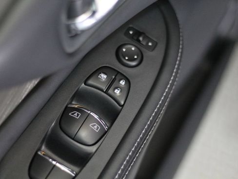 Used 2018 Nissan Murano SL w/ Midnight Edition Package FWD image 45
