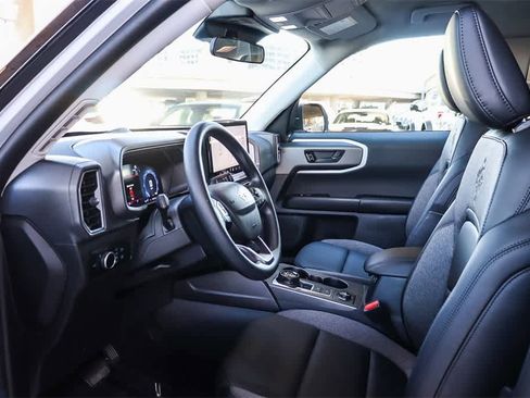 Used 2025 Ford Bronco Sport Big Bend w/ Black Appearance Package image 16