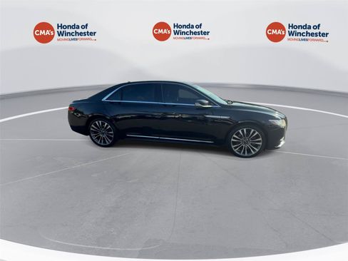Used 2019 Lincoln Continental Select w/ Continental Climate Package AWD/4WD image 9