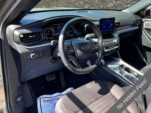 Used 2020 Ford Explorer XLT w/ Comfort Package AWD/4WD image 11