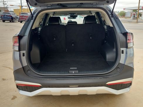 Used 2025 Kia Sportage EX FWD image 10