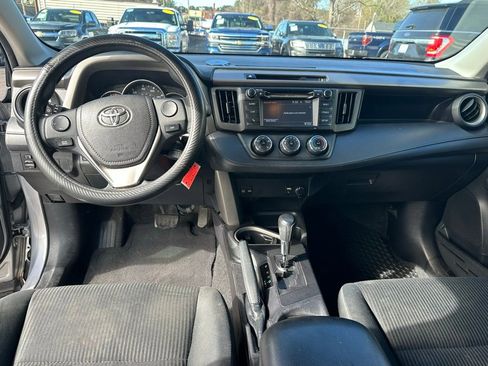 Used 2016 Toyota RAV4 LE image 14