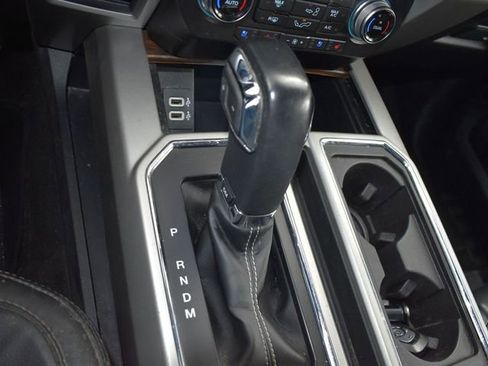 Used 2019 Ford F150 Lariat w/ Equipment Group 502A Luxury image 28