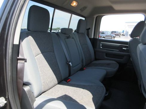 Used 2017 RAM 1500 Big Horn AWD/4WD image 23