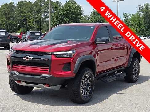 Used 2024 Chevrolet Colorado ZR2 w/ Safety Package AWD/4WD image 2