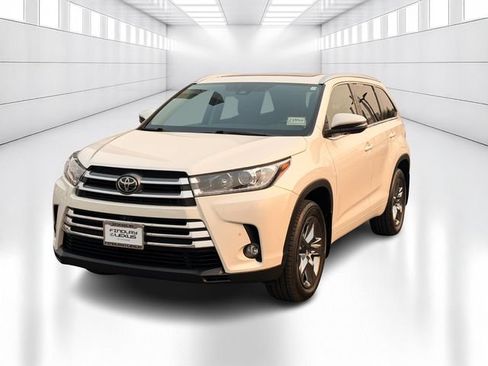 Used 2017 Toyota Highlander Limited Platinum AWD/4WD image 1