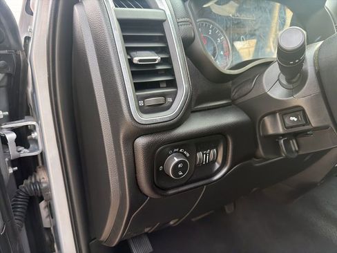 Used 2024 RAM 2500 Laramie AWD/4WD image 7