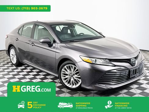 Used 2019 Toyota Camry XLE image 1