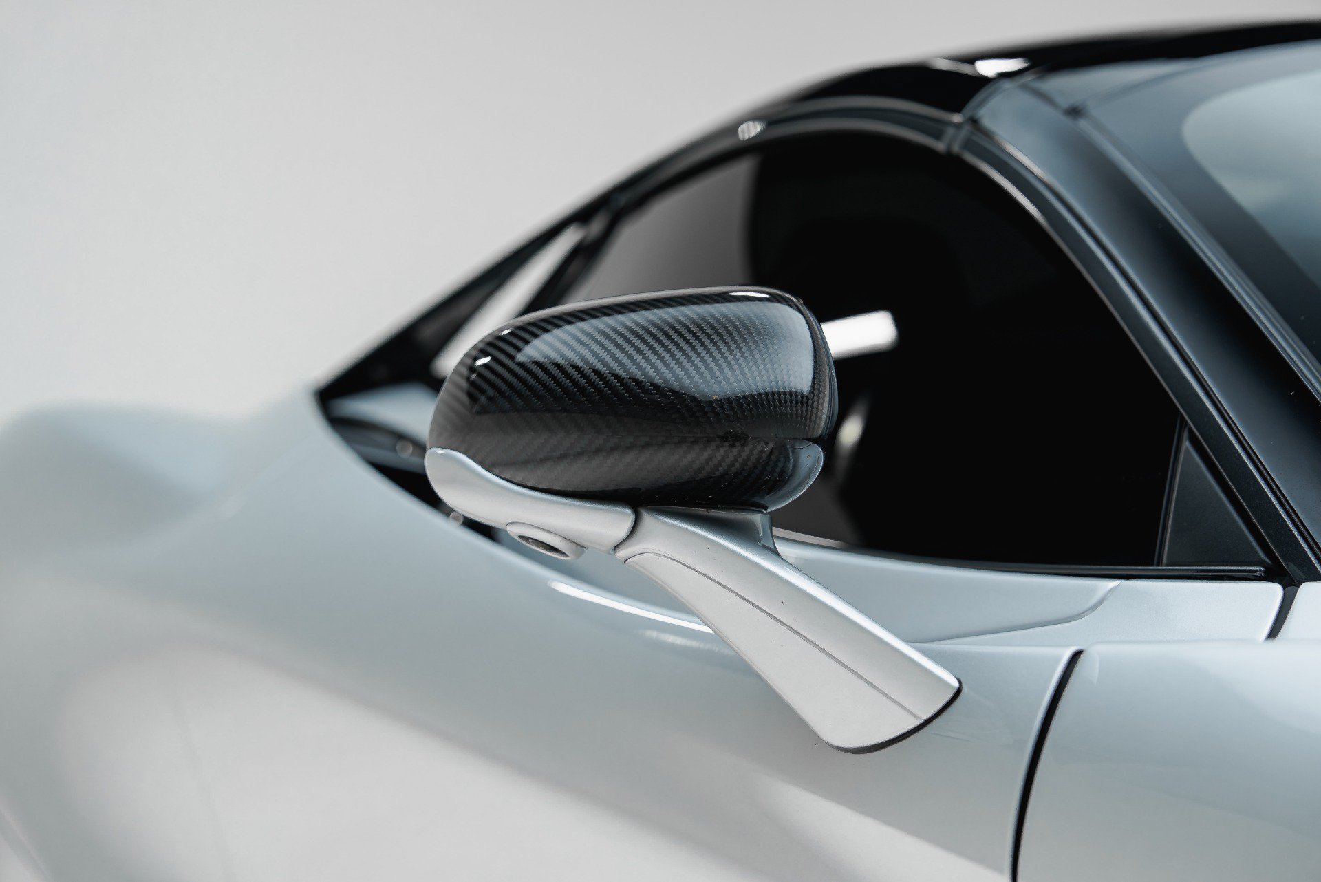 Used 2021 McLaren 720S Performance RWD image 27