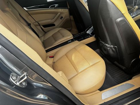 Used 2016 Porsche Panamera 4 Edition AWD/4WD image 18