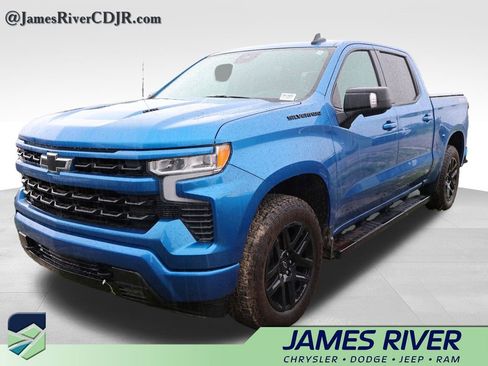 Used 2023 Chevrolet Silverado 1500 RST w/ Convenience Package II AWD/4WD image 1