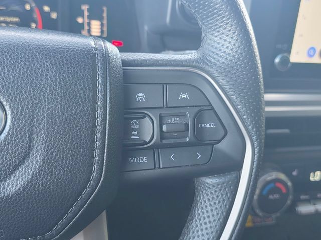 Used 2024 Toyota Tacoma SR5 AWD/4WD image 39