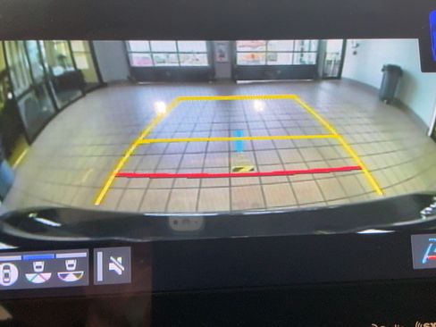 Certified 2022 Toyota Avalon Limited w/ Advanced Safety Package FWD image 25