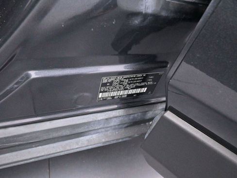 Used 2022 Toyota RAV4 XLE w/ Convenience Package image 41