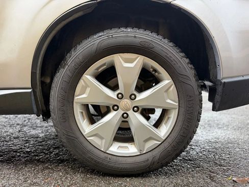 Used 2015 Subaru Forester 2.5i w/ Alloy Wheel Package image 39