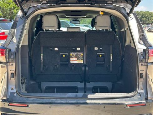 Certified 2023 Toyota Sienna Limited AWD/4WD image 16
