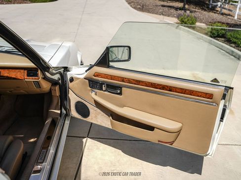Used 1993 Jaguar XJS 4.0 Convertible RWD image 43