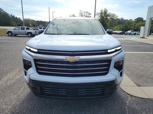 New 2026 Chevrolet Traverse High Country w/ LPO, Floor Liner Package image 3