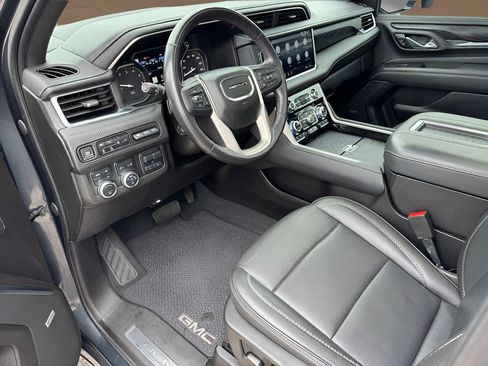 Used 2021 GMC Yukon Denali w/ Denali Ultimate Package AWD/4WD image 12